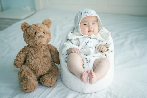 乳山宝宝多大可以喝纯牛奶